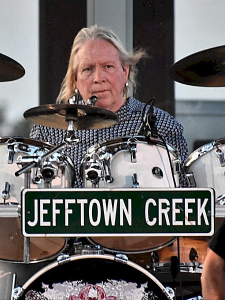 Eddy Jones - Klopfenstein Amphitheater
Marion, IA - Photo by Jody Andresen