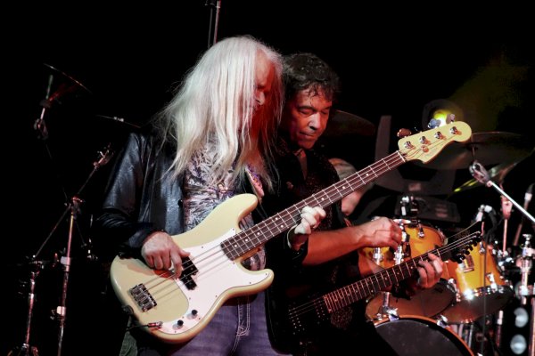 Darren Walker and Greg Manahan - Rock Legends Cruise VIII
Photo by Jodie Manahan Darren Walker and Greg Manahan - Rock Legends Cruise VIII
Photo by Jodie Manahan